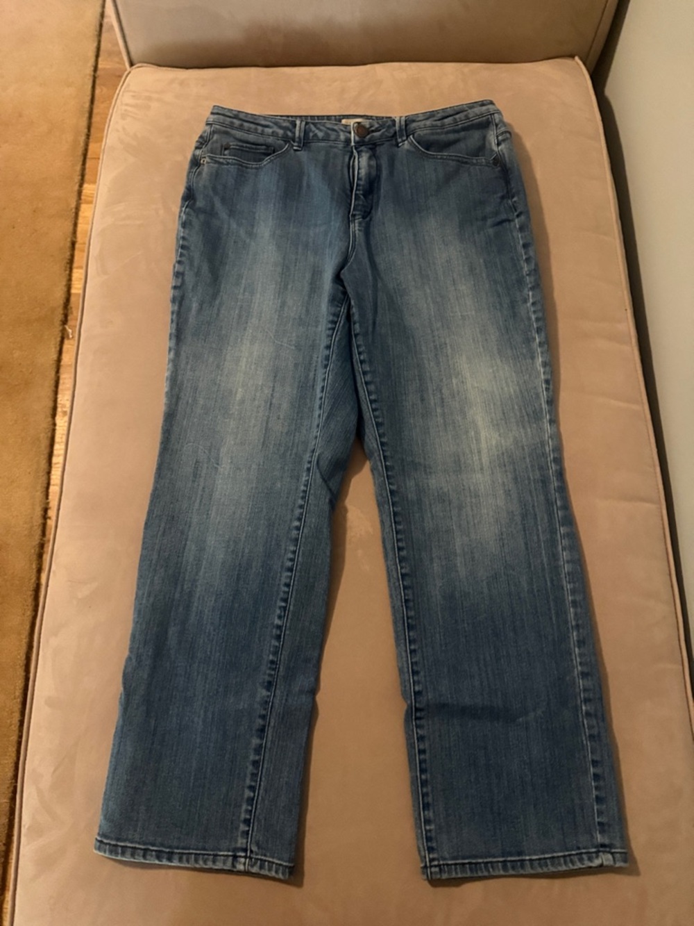 Coldwater Creek Women's Straight Leg Jeans in Medium Blue Wash